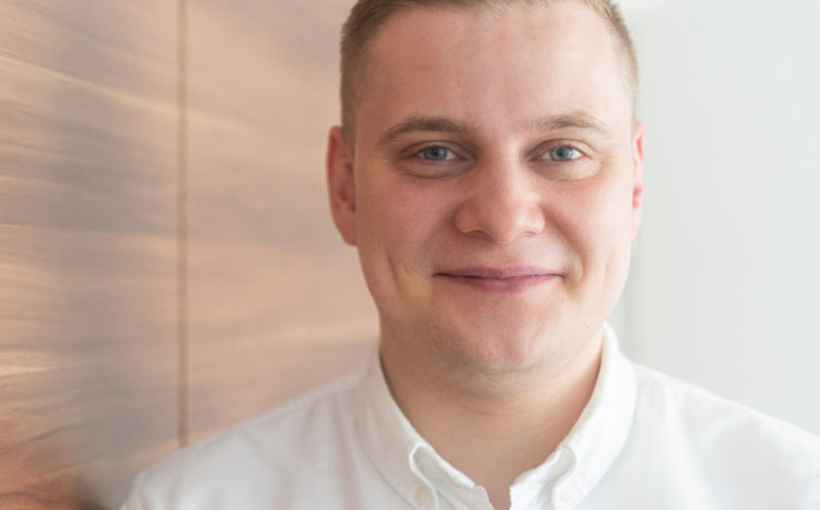 Lorent IT männlicher Mitarbeiter Portrait