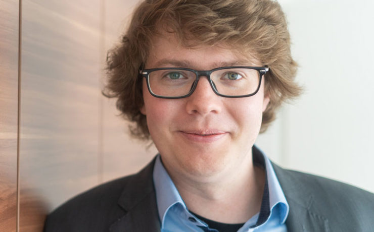 Lorent IT männlicher Mitarbeiter Portrait